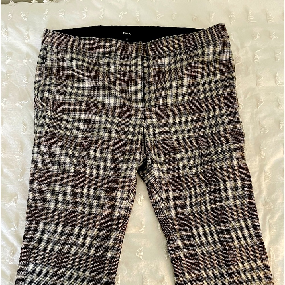 Women’s pants Theory kick pants new with tags